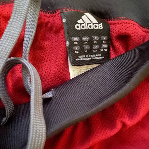 Derrick Rose Adidas Shorts - Picture 2 of 5
